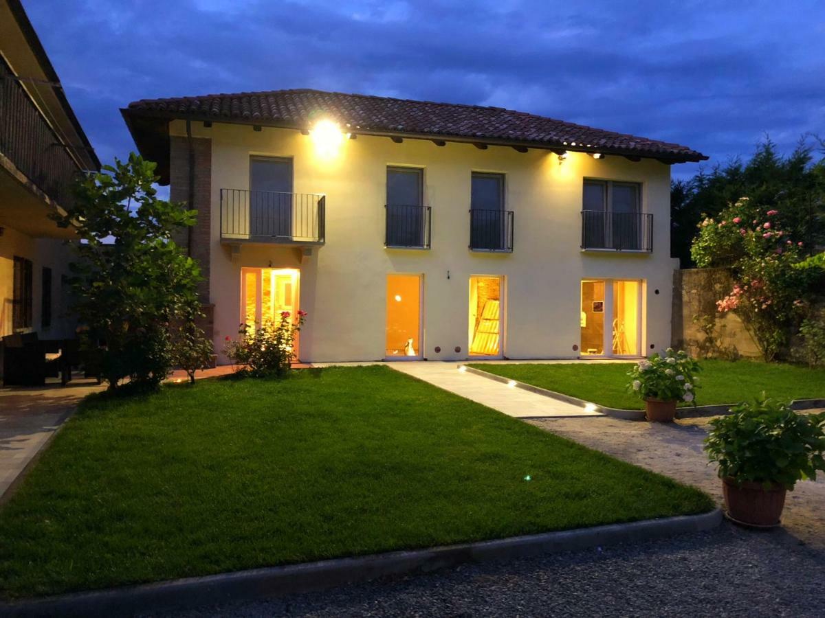 Villa Barbero Alba Mango Bagian luar foto